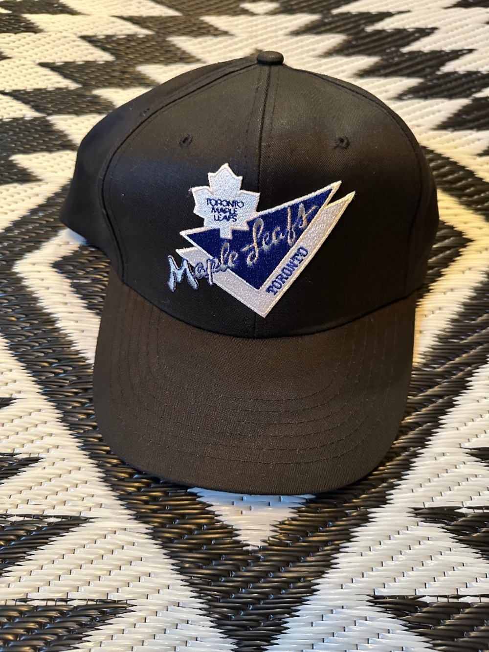 Vintage 80s/90s Toronto Maple Leafs NHL Baseball Cap